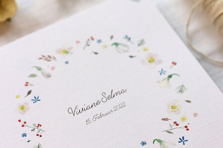 Geburtskarte mit schönen Winterblumen