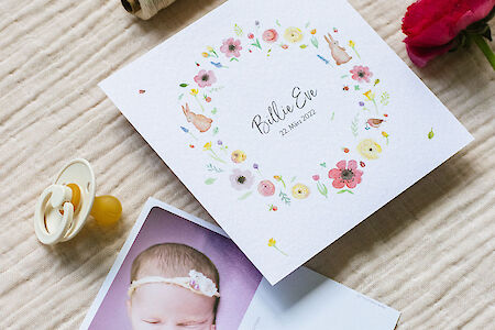 Hallo Frühlingsbaby – unsere neuste Geburtskarte Springflowers