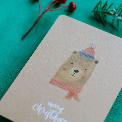 Postkarte Merry Christmas Bär (Kraftpapier Edition) - 